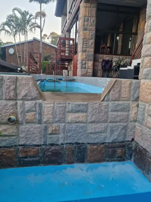 Custom pool overflow and cladding (In progress)
