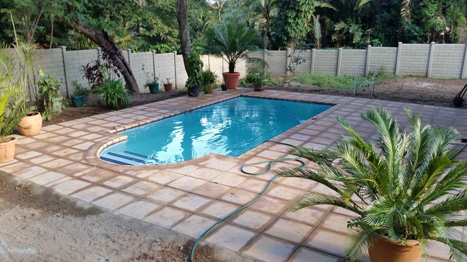 Swimming pool construction by The Barefoot Builder